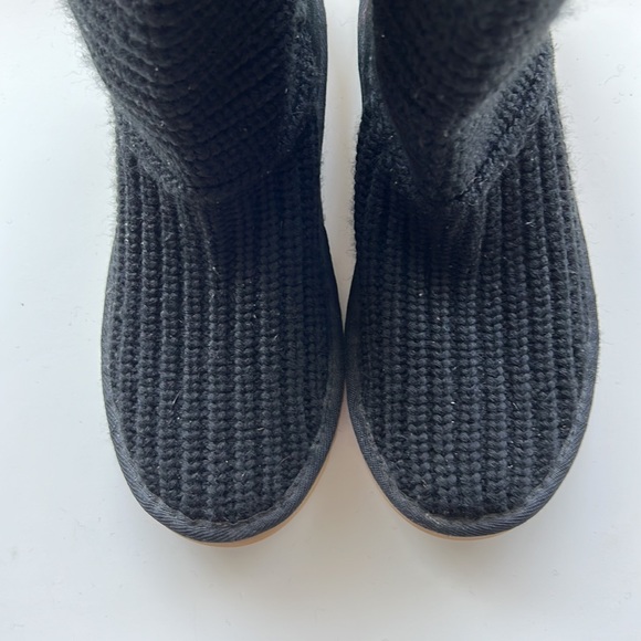 Ugg Cardigan Boot - Picture 3 of 11